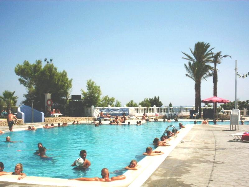 26 - Pool.jpg